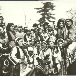 Kolo srpskih sestara iz Skoplja, posle razornog zemljotresa u Makedoniji 8. 3. 1931. poslalo je devojke na kurs